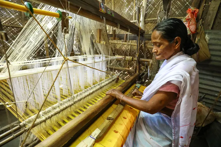 Sualkuchi kamrup assam 1B8A9099